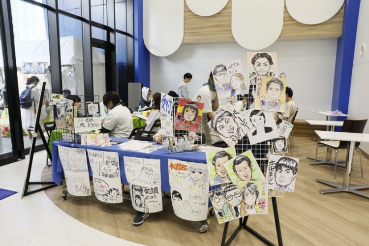 学園祭で出展する学生